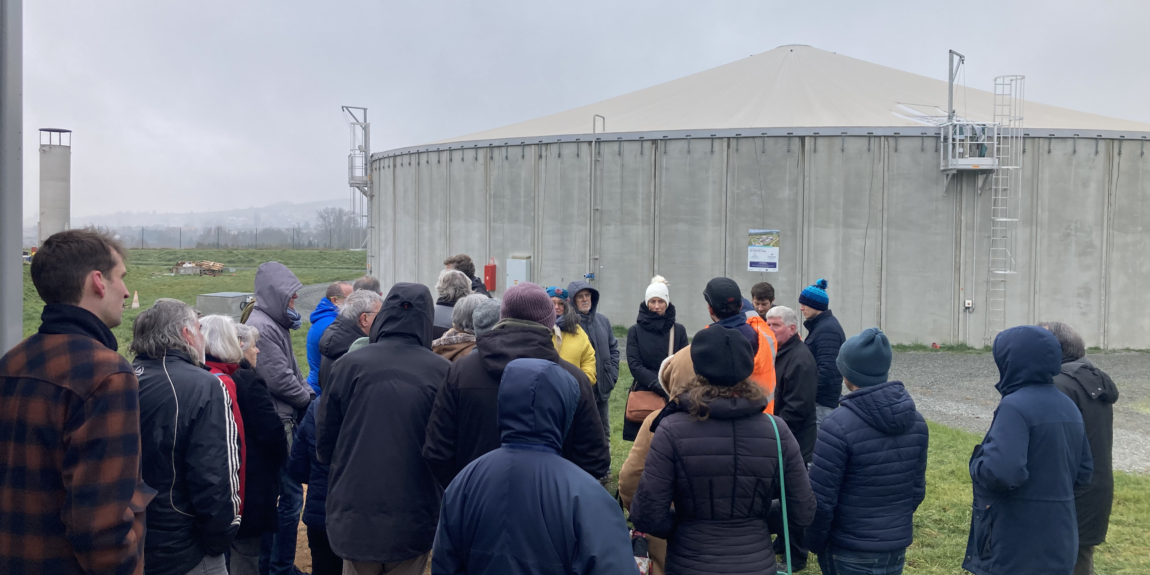 Les membres du Club Climat-Environnement en visite à la Centrale Biogaz